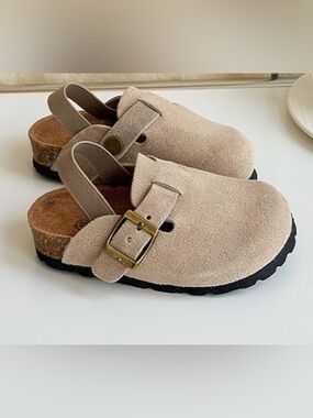 Unisex Baby Boston Birkenstock Style Suede Clogs Tan Adjustable Buckle